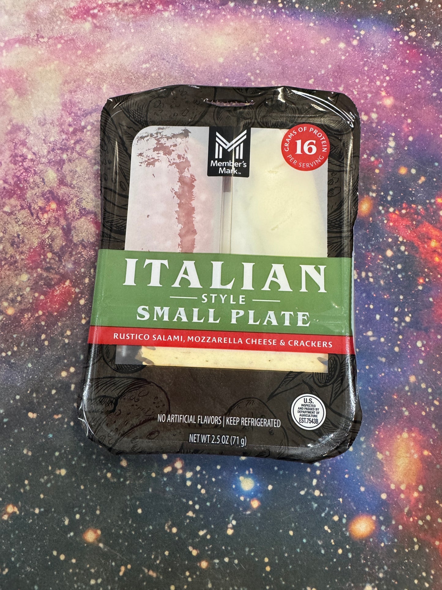Italian Style Small plate - Salami, Mozzarella and Crackers